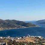 Gikas Triple Sea View B6