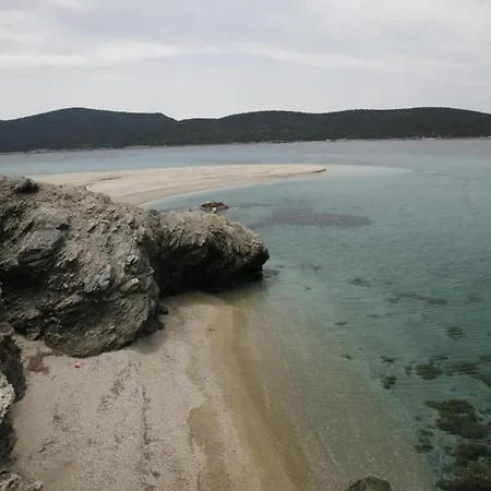 Gikas Triple Sea View B6