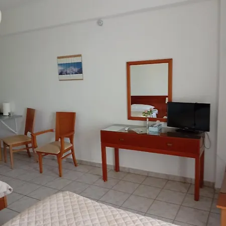 Gikas Triple Sea View B6 Apartment